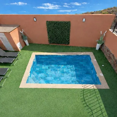 فيلة Lamar Private Pool *