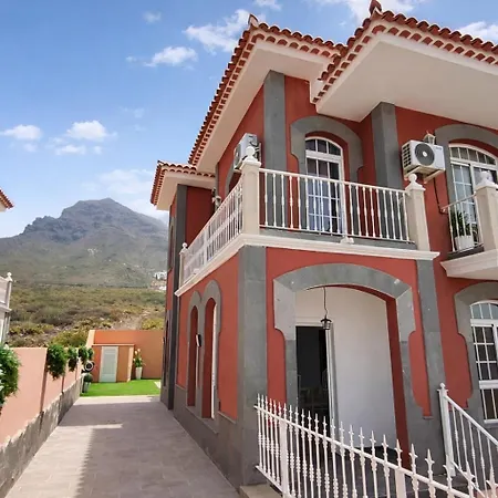 Lamar Private Pool *