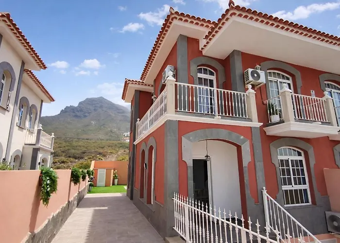 Lamar Private Pool *